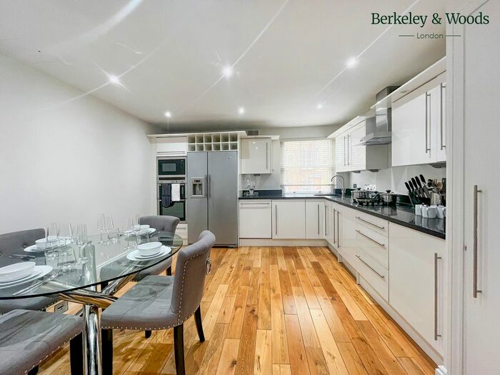 1 Bedroom Flat To Rent In Grosvenor Hill, Mayfair, London, W1K