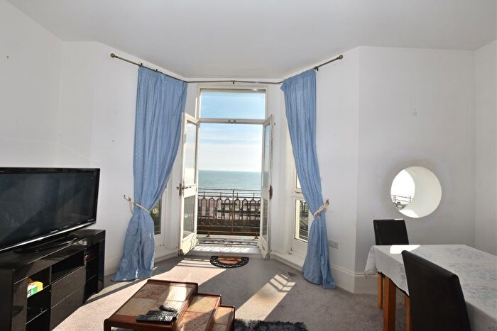 2 Bedroom Flat For Sale In Marina, St. Leonards-On-Sea, TN38