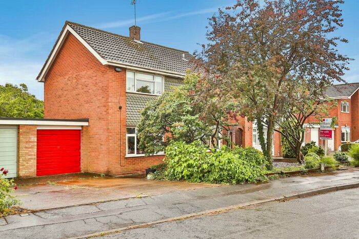 5 Bedroom Link Detached House To Rent In Salter Avenue, Norwich, NR4