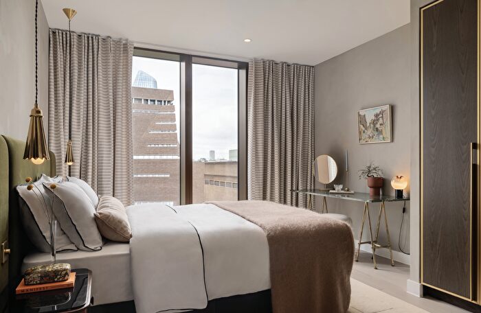2 Bedroom Flat For Sale In Triptych Place, London, SE1