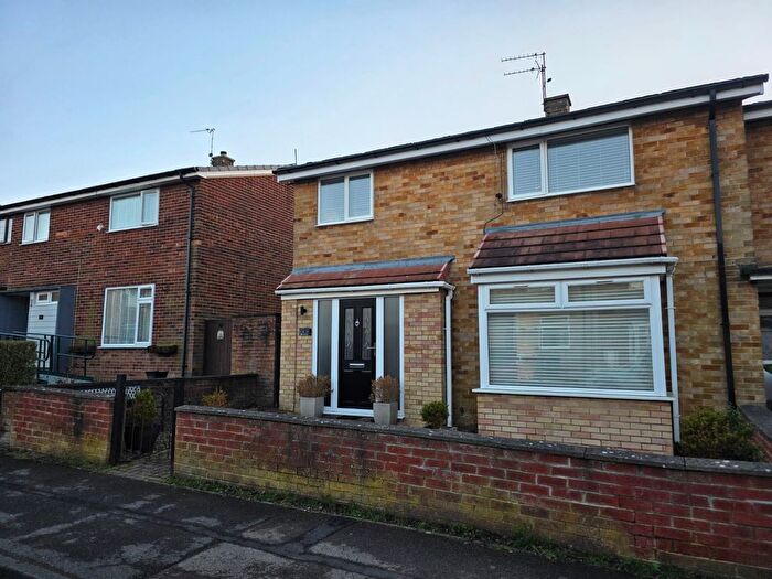 3 Bedroom Semi-Detached House To Rent In Lilburne Crescent, Newton Aycliffe, DL5