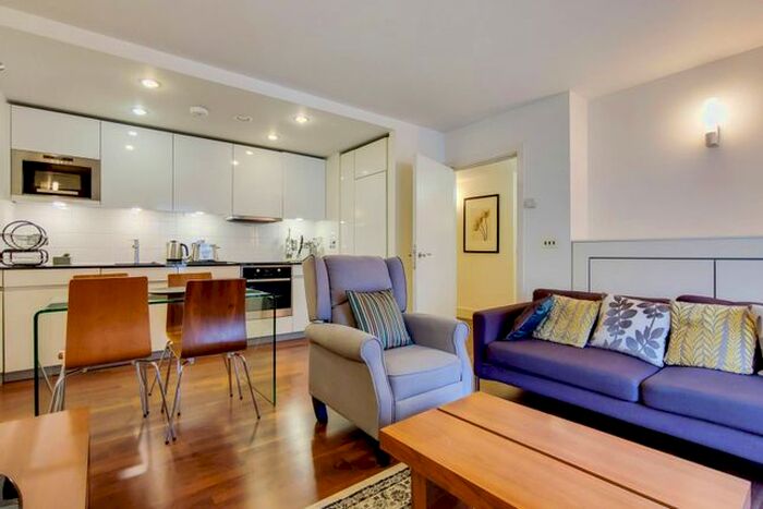 2 Bedroom Flat To Rent In Weymouth Street, Marylebone, London, W1W