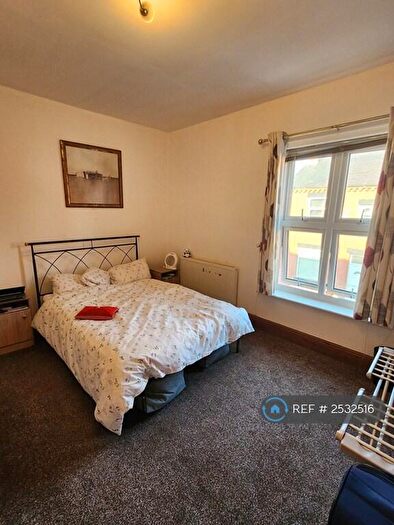 3 Bedroom Terraced House To Rent In Horsham Street, Salford, M6