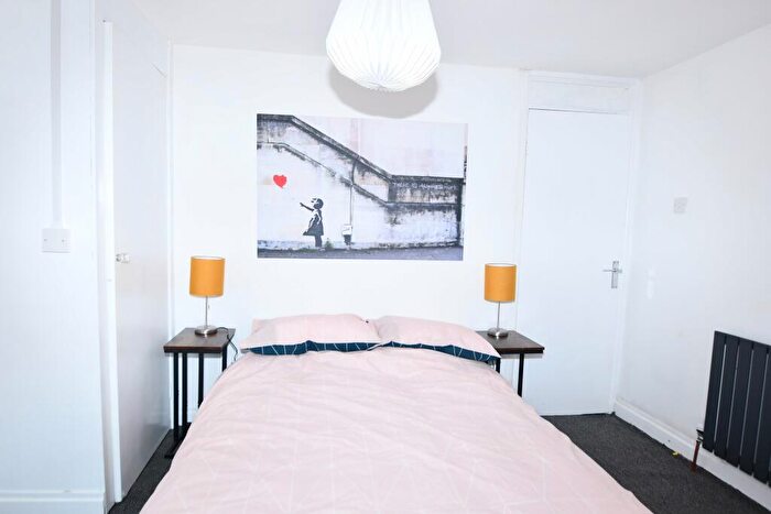 2 Bedroom End Of Terrace House For Sale In Queen Street, Lydney, GL15