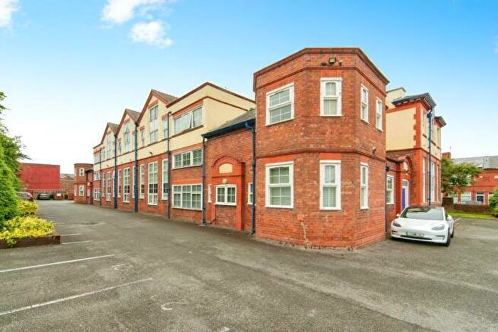 2 Bedroom Flat To Rent In Cambridge Court, Cambridge Road, Ellesmere Port, CH65