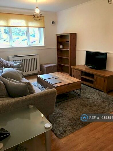 1 Bedroom Flat To Rent In Firbank Court, Bromley, BR2