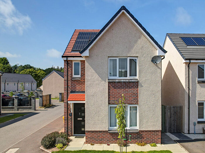 3 Bedroom Detached House For Sale In West Mill, West Mill Road, Markinch, Fife, KY7