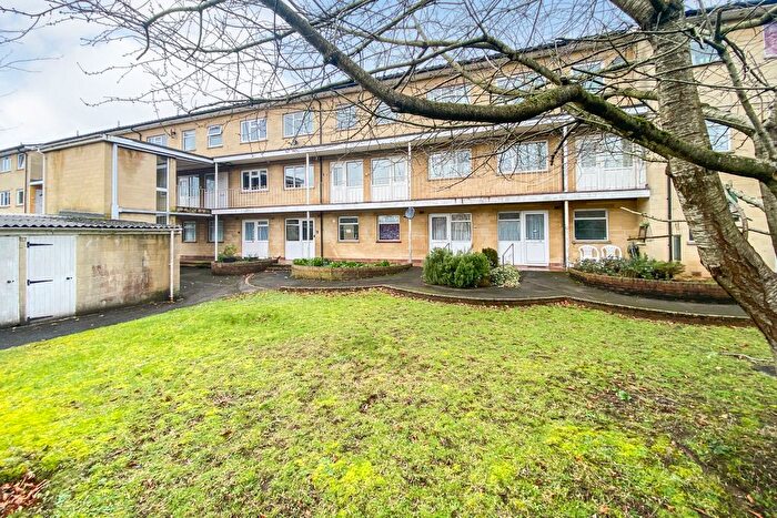 2 Bedroom Flat For Sale In Home Close, Newlands Road, Corsham, SN13