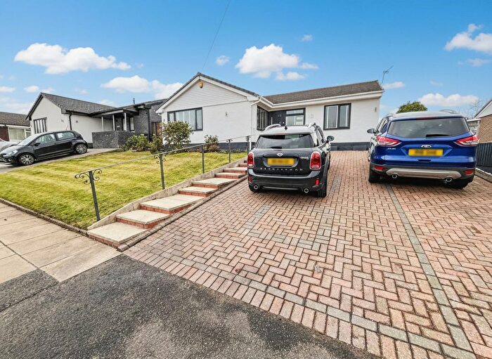 4 Bedroom Detached House For Sale In Bloomfield Drive, Bury, BL9