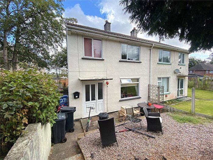 3 Bedroom Semi-detached House For Sale In Tunbridge Drive, Newcastle, Staffordshire, ST5