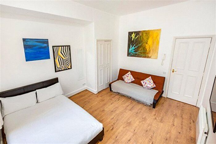 Studio To Rent In Collingham Place, London, SW5