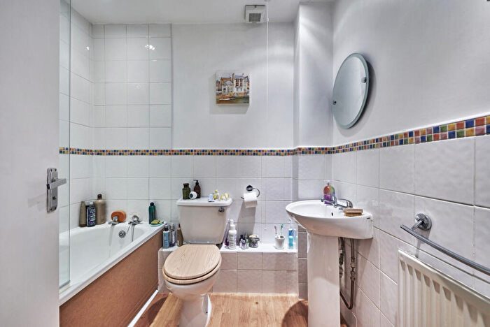 3 Bedroom Terraced House For Sale In Brecken Close, St. Albans, Hertfordshire, AL4