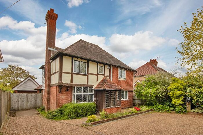 4 Bedroom Detached House For Sale In Cranbrook Road, Goudhurst, Kent, TN17