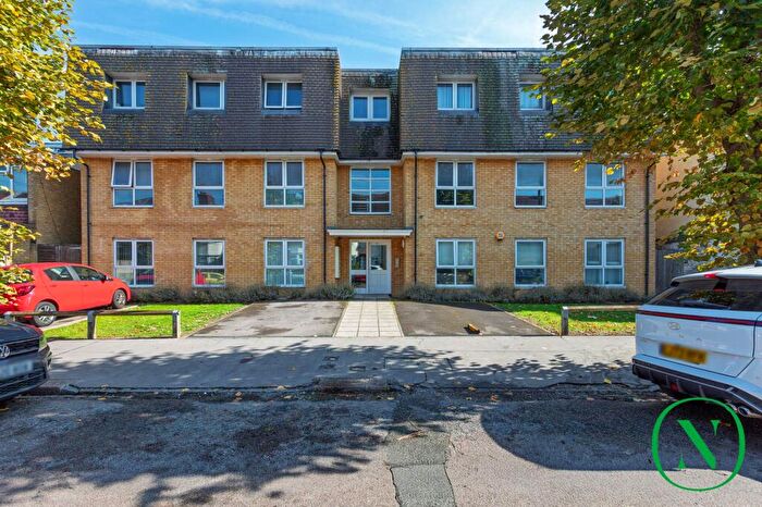 2 Bedroom Flat For Sale In Grove Road, Thornton Heath, CR7