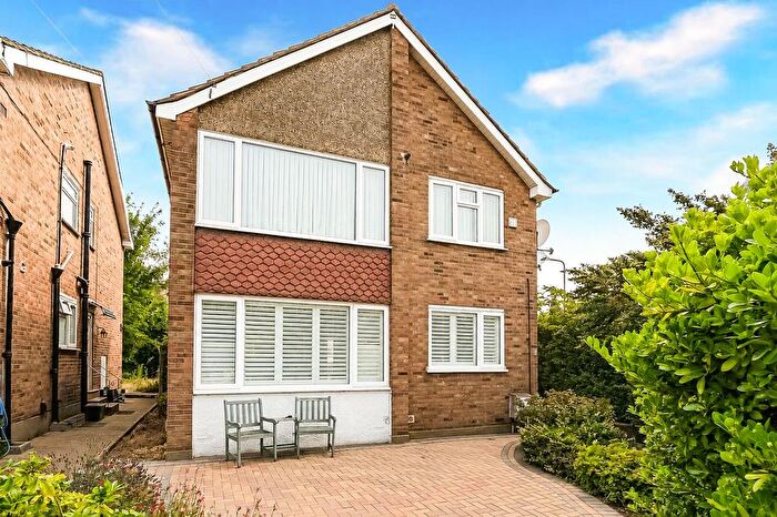 2 Bedroom Flat For Sale In Margaret Way, Redbridge, IG4