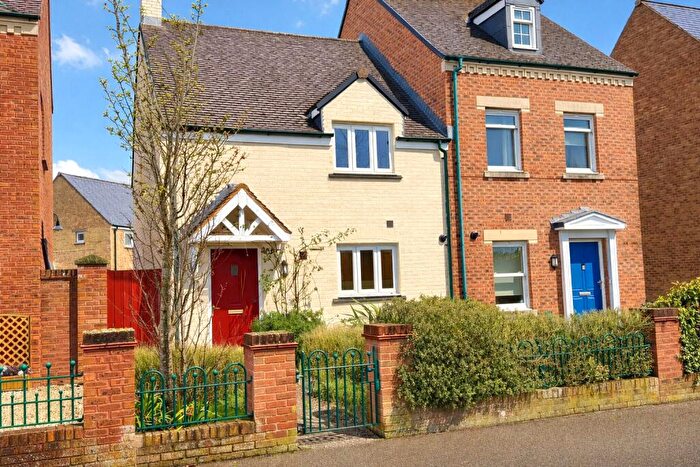 2 Bedroom Semi Detached House For Sale In Barbrook Road, Swindon, Wiltshire, SN1