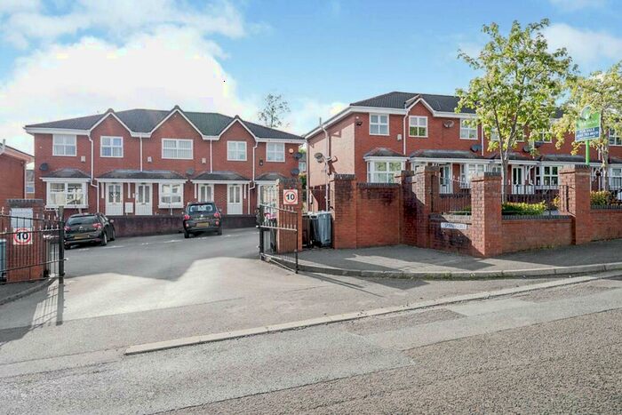 2 Bedroom Flat To Rent In Spinningdale, Little Hulton, Manchester, Greater Manchester, M38