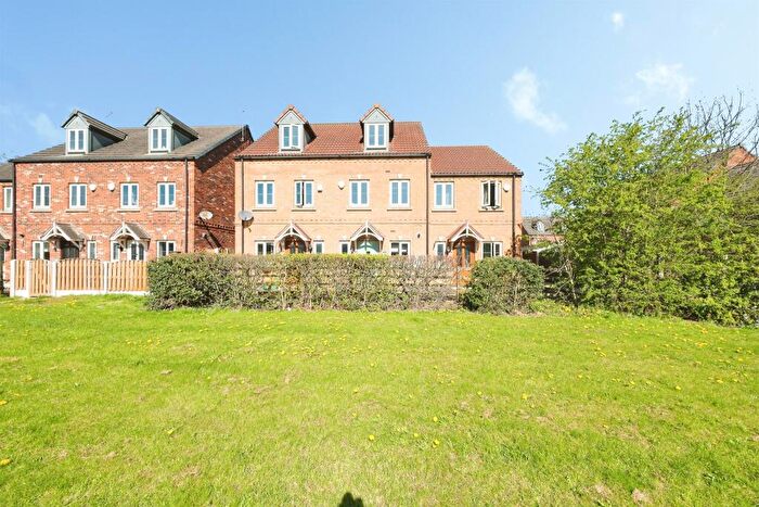 3 Bedroom Town House For Sale In Foxmires Grove, Goldthorpe, Rotherham, S63