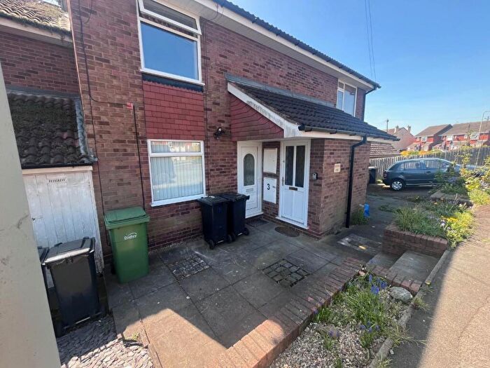 1 Bedroom Flat To Rent In Grosvenor Road, Dudley, DY3