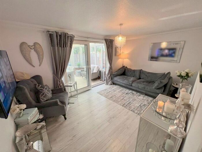 2 Bedroom Terraced House To Rent In Quinton Drive, Bradwell, Milton Keynes, MK13