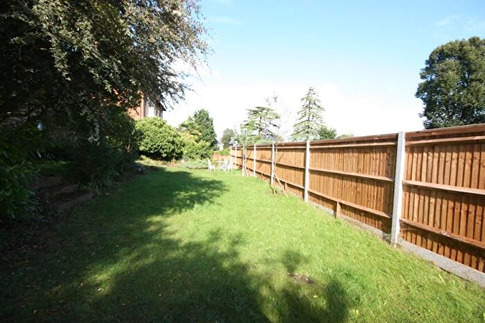 1 Bedroom Flat To Rent In Albury Road, Guildford, GU1