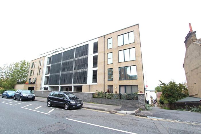 2 Bedroom Flat To Rent In Clarendon Court, The Terrace, Gravesend, Kent, DA12