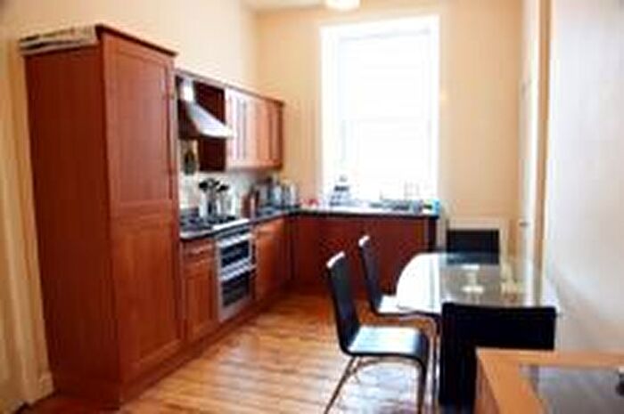 2 Bedroom Flat To Rent In Brunswick Street, Edinburgh, EH7