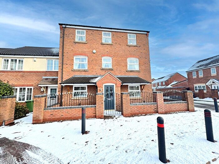 4 Bedroom Town House For Sale In Princethorpe Road, Willenhall, WV13
