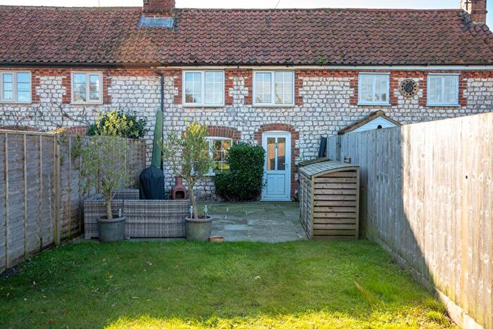 3 Bedroom Cottage For Sale In High Street, Thornham, PE36