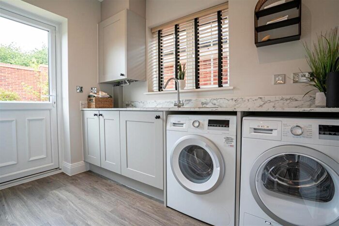 4 Bedroom Detached House For Sale In Aylett's Green, Kelvedon, CO5