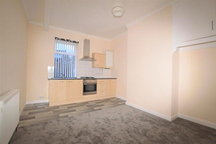 2 Bedroom Apartment To Rent In Bradford Road, Bailiff Bridge, Brighouse, HD6