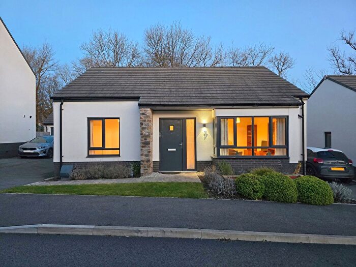 2 Bedroom Bungalow For Sale In Alder View, Old Market Quarter, Hatherleigh, EX20