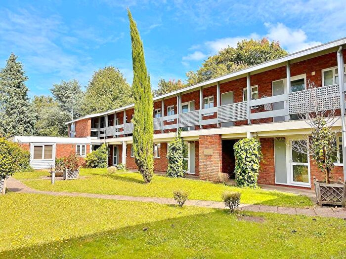 1 Bedroom Apartment To Rent In Cross Lanes, Guildford, Surrey, GU1