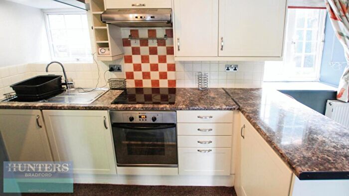 2 Bedroom Cottage To Rent In Cranford Place, Wilsden, Bradford, BD15