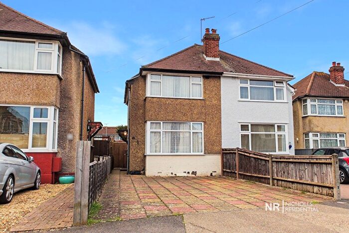 2 Bedroom Semi Detached House For Sale In Cedarcroft Road, Chessington, Surrey., KT9