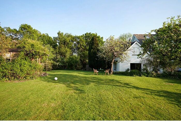 4 Bedroom Semi Detached House To Rent In Wrefords Lane, Exeter, EX4