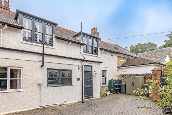 3 Bedroom Semi-Detached House To Rent In East Hoathly, Lewes, BN8