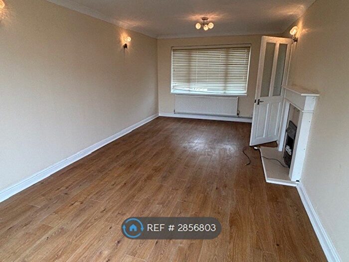 2 Bedroom Terraced House To Rent In Beatty Lane, Basildon, SS14