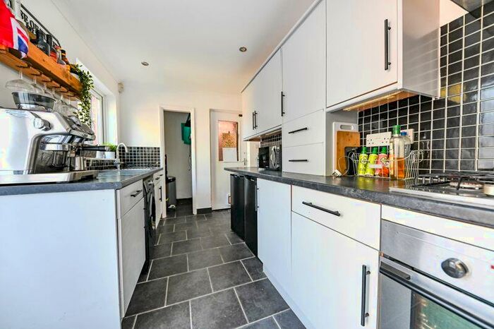 2 Bedroom Terraced House To Rent In Crondall Avenue, PO9