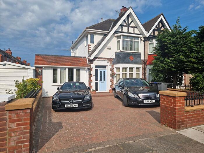 4 Bedroom Semi-Detached House For Sale In St. Annes Road, Blackpool, FY4
