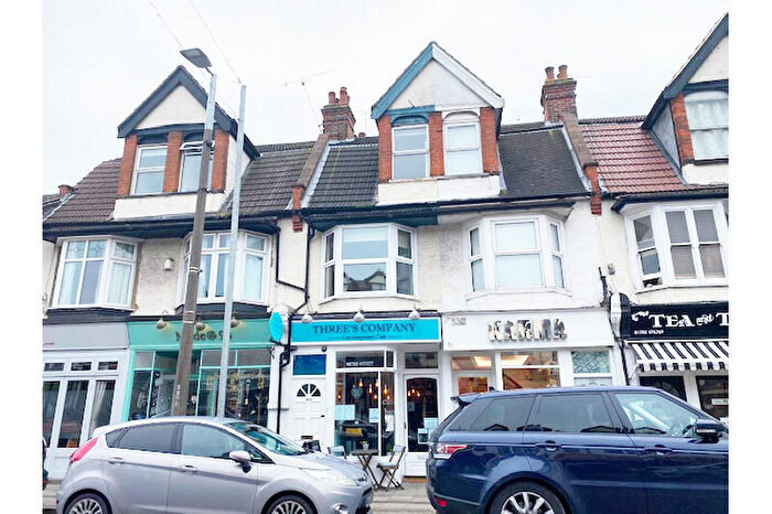 2 Bedroom Maisonette To Rent In Leigh Road, Leigh-on-Sea, Southend-on-Sea, SS9