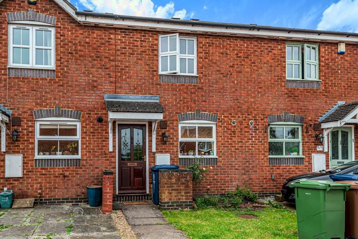 2 Bedroom Semi-Detached House To Rent In Sparrow Way, Oxford, OX4