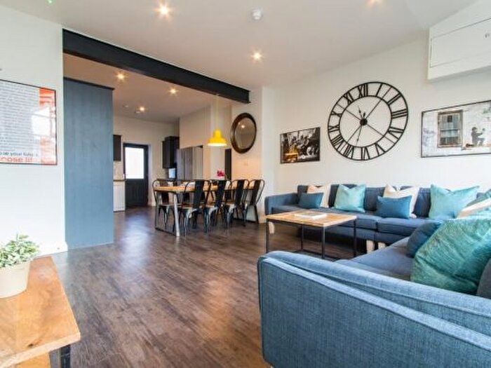 8 Bedroom Terraced House To Rent In Fulford Road, York, YO10