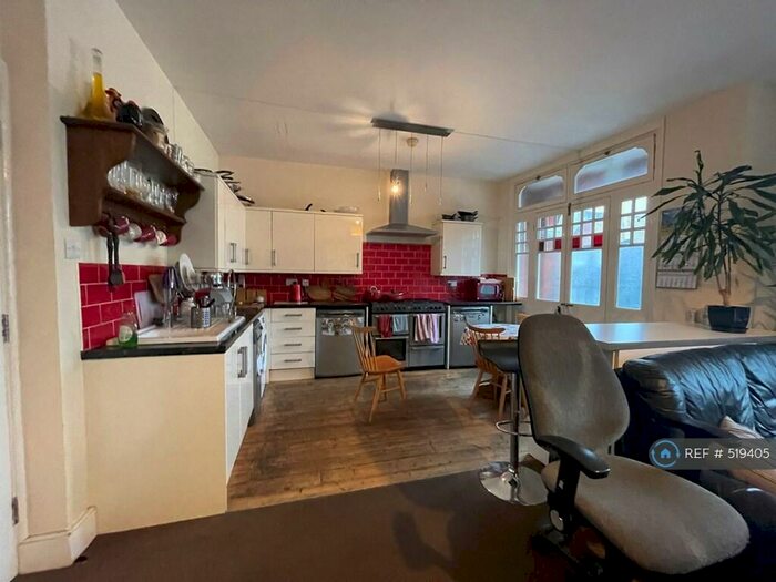 4 Bedroom Flat To Rent In Highbridge Street, Waltham Abbey, EN9