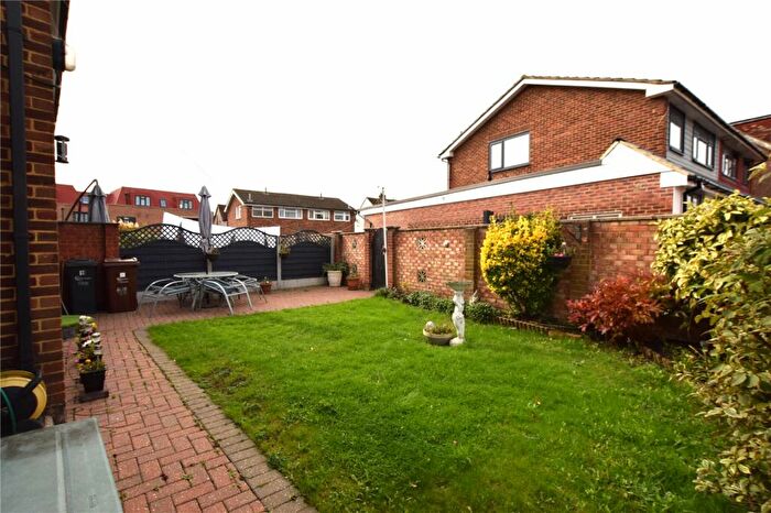 3 Bedroom End Of Terrace House For Sale In Mill Lane, Chadwell Heath, RM6