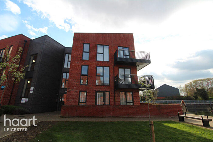 2 Bedroom Apartment To Rent In Grand Union Embankment, Leicester, LE3
