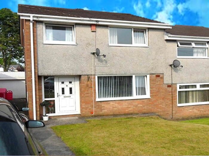 3 Bedroom House To Rent In Ty Draw, Church Village, Pontypridd, CF38