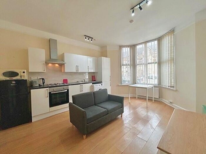 1 Bedroom Apartment To Rent In Glynrhondda Street, Cardiff(City), CF24