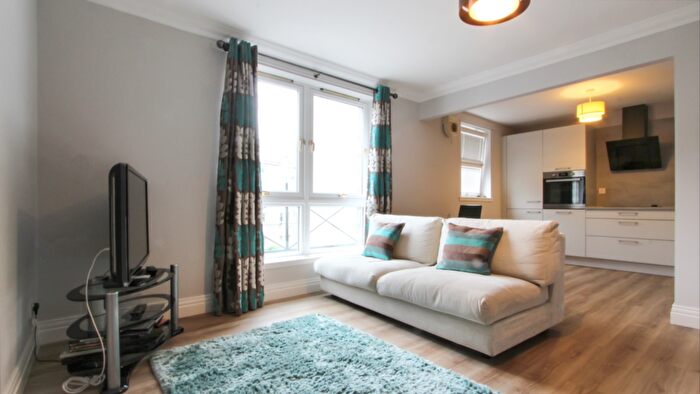 2 Bedroom Flat For Sale In Union Glen Aberdeen Aberdeenshire, AB11