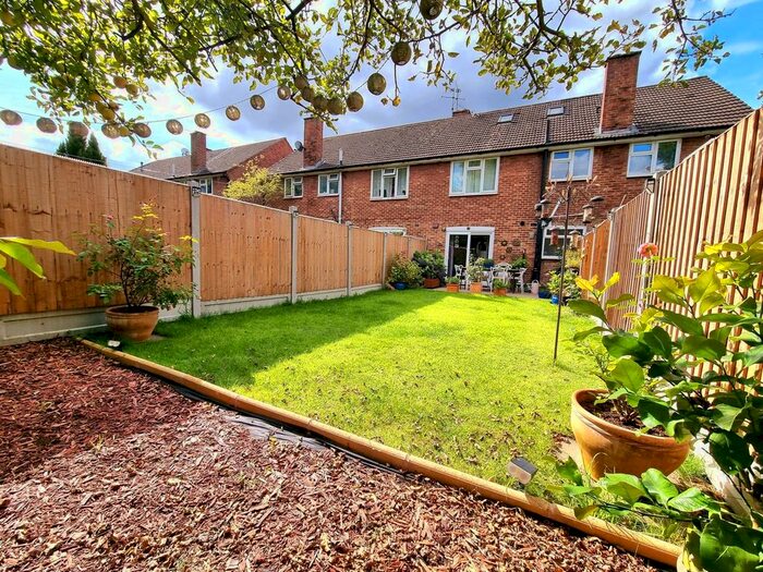 2 Bedroom Maisonette To Rent In Aboyne Drive, Raynes Park, London, SW20